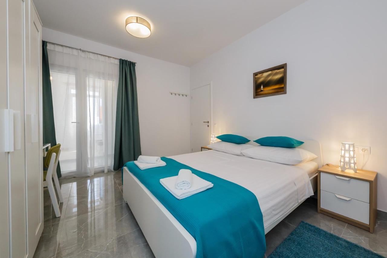 Apartmani Ujakovic Kastela Dış mekan fotoğraf