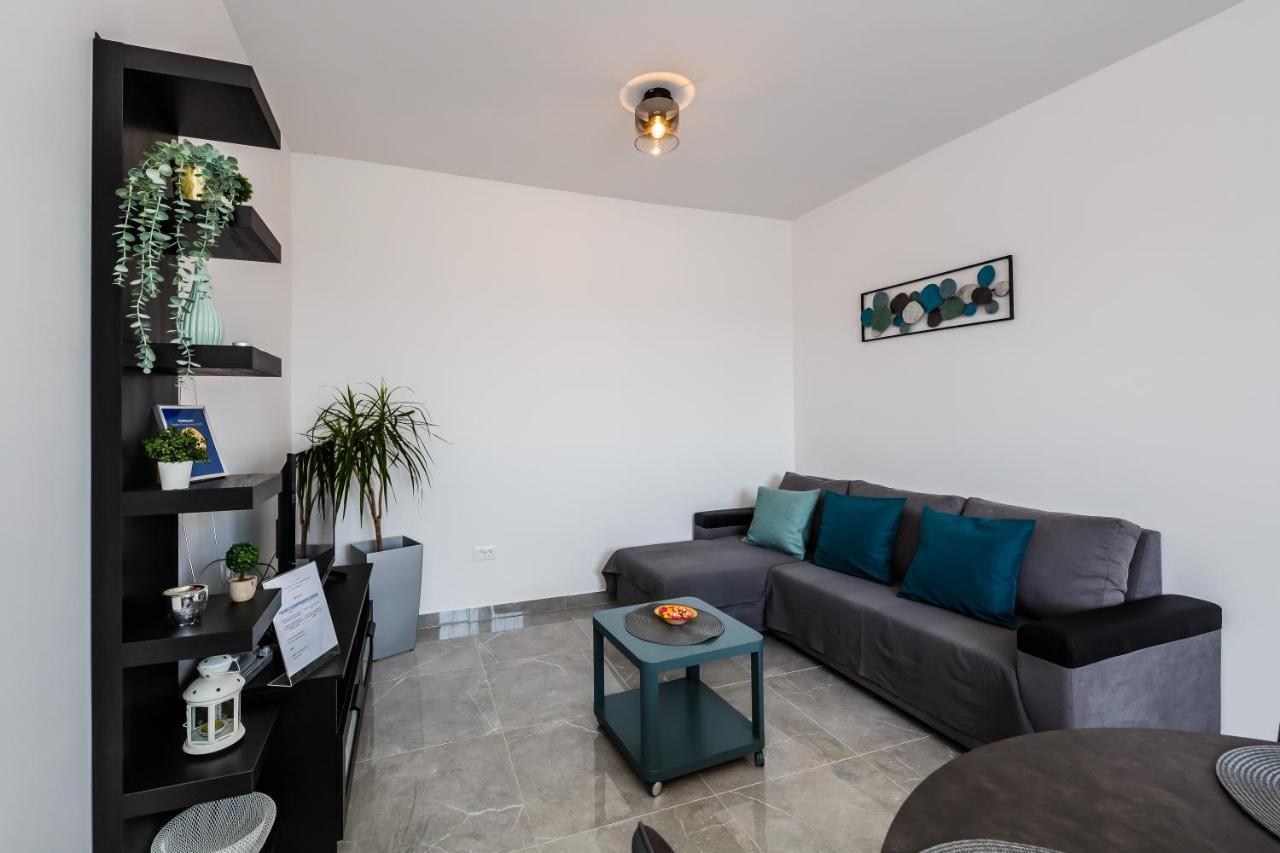 Apartmani Ujakovic Kastela Dış mekan fotoğraf