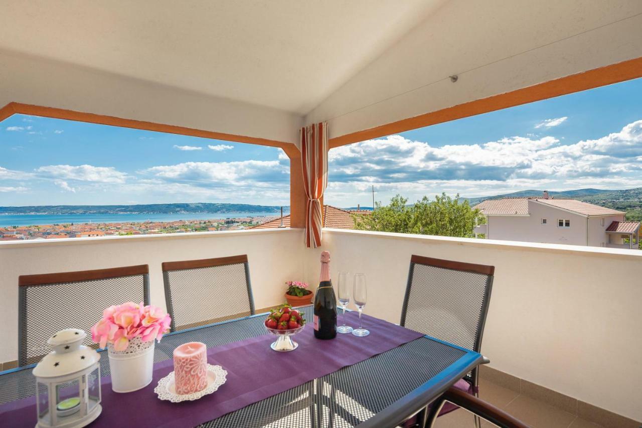 Apartmani Ujakovic Kastela Dış mekan fotoğraf